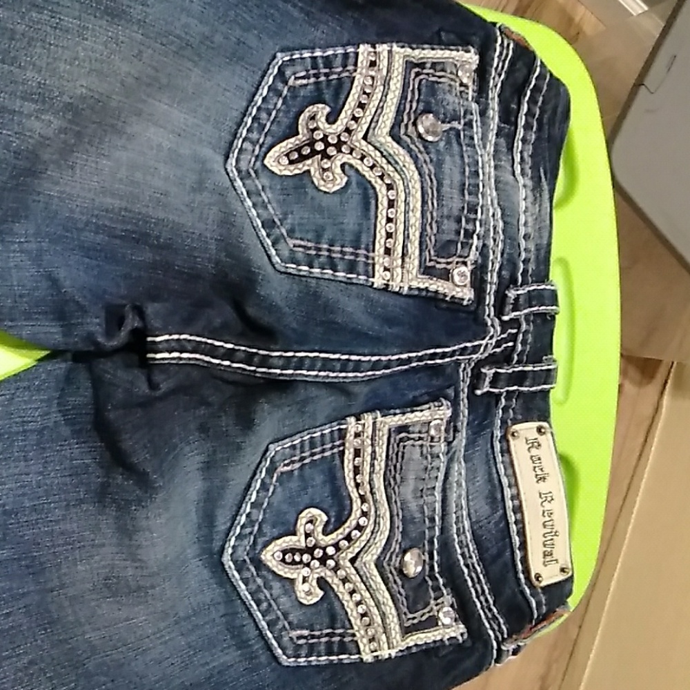 Womens Rock Revival Jeans